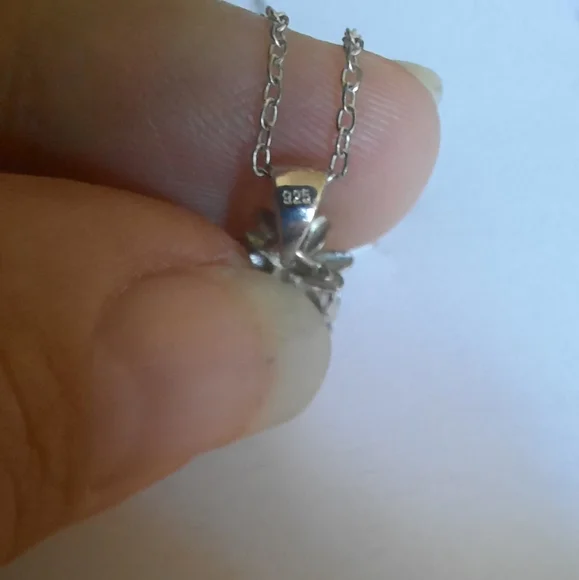 🌬♥️Pineapple Silver Pendant Necklace - Picture 6 of 7